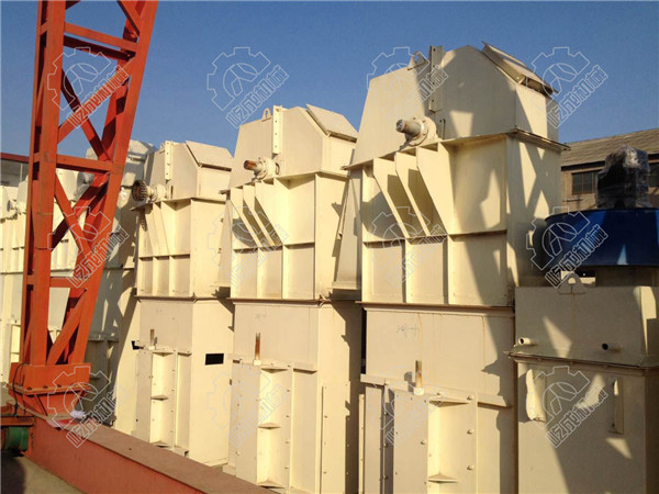 NE板鏈提升機展示圖