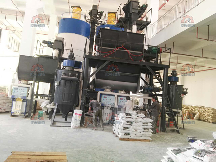 自動(dòng)配料熱熔涂料設(shè)備